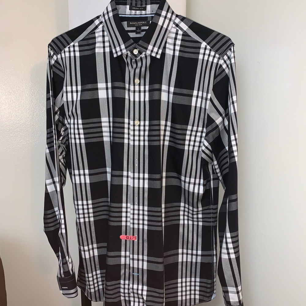 Banana Republic long-sleeve dress shirt.
